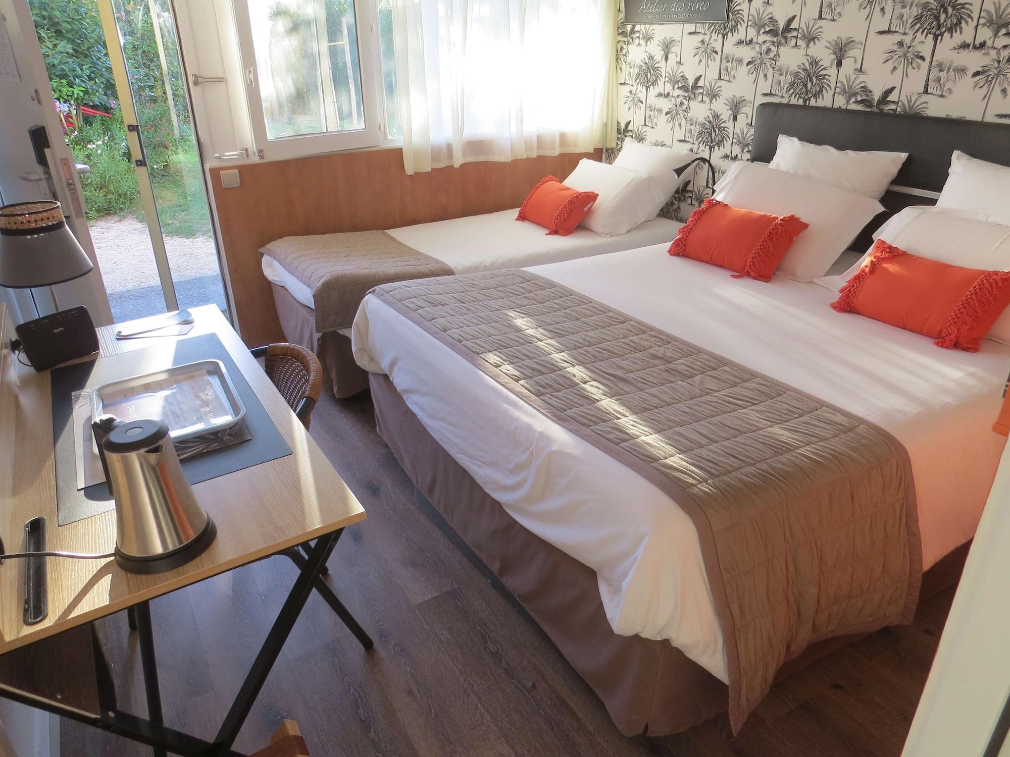 Hotel Kyriad Cap Sud Awinion Zewnętrze zdjęcie