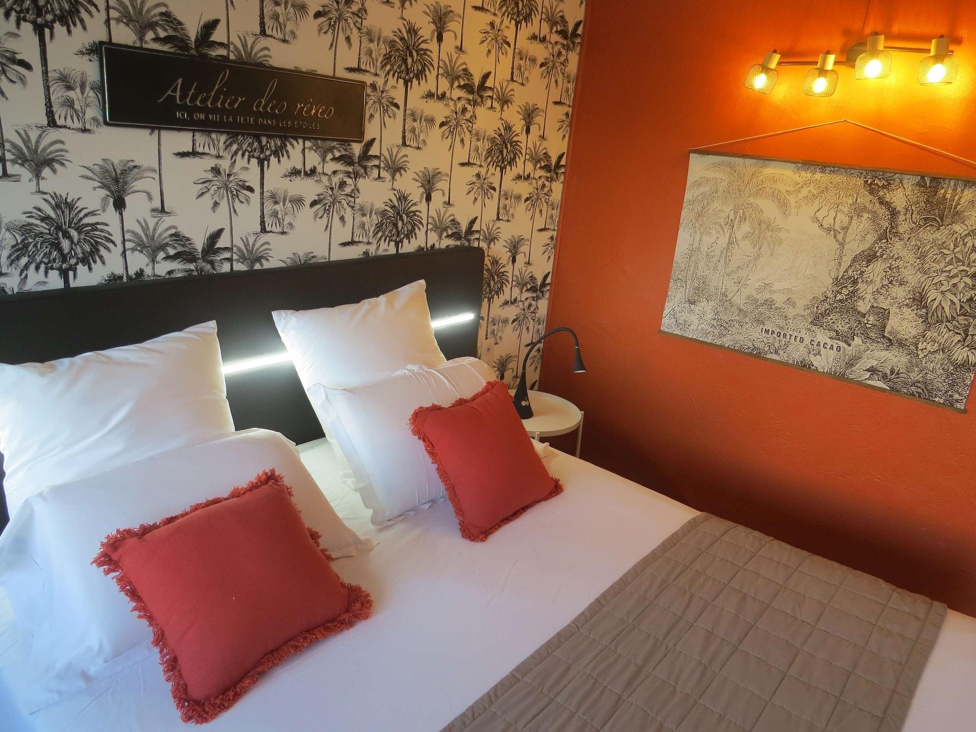 Hotel Kyriad Cap Sud Awinion Zewnętrze zdjęcie
