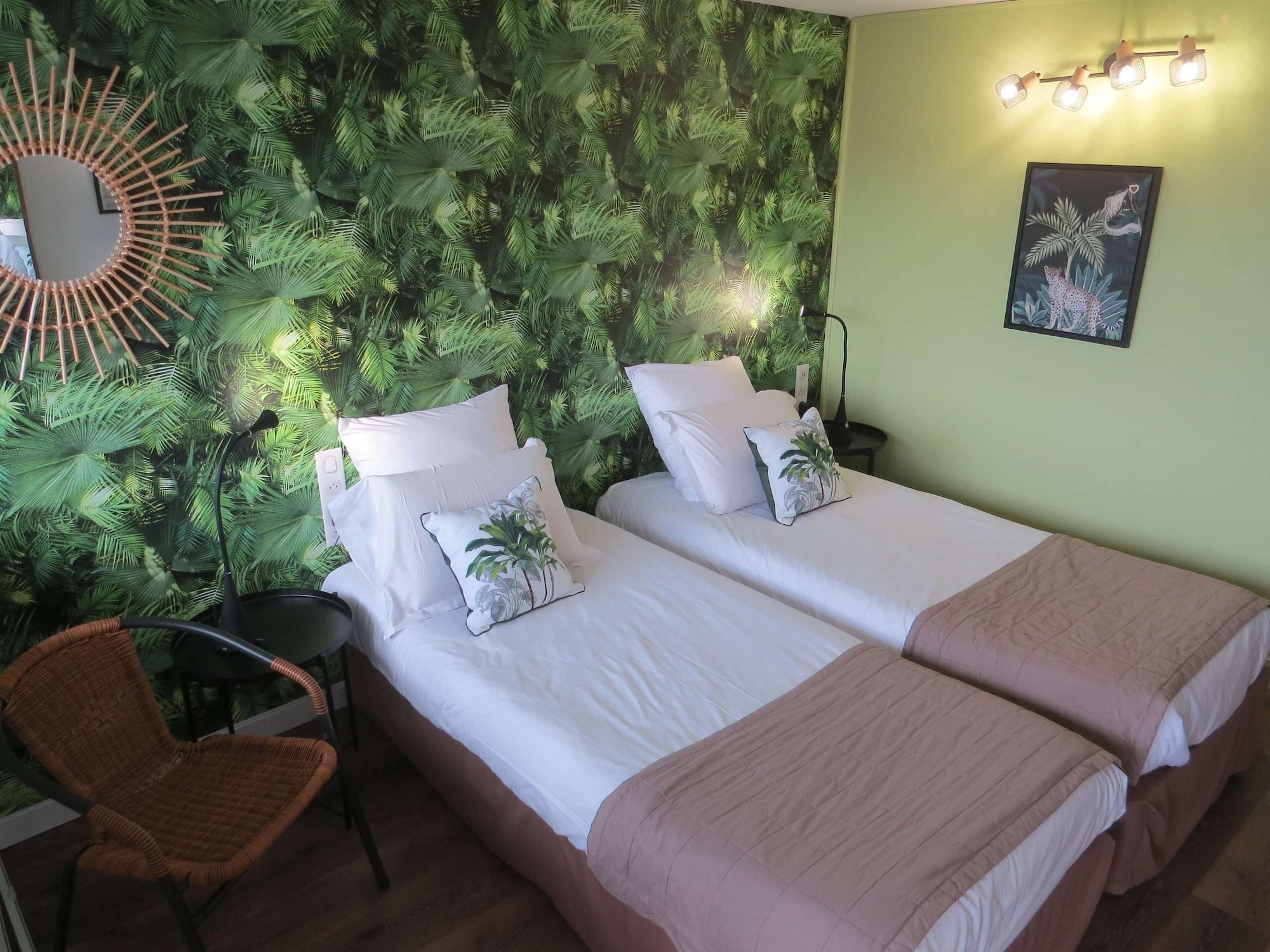 Hotel Kyriad Cap Sud Awinion Zewnętrze zdjęcie