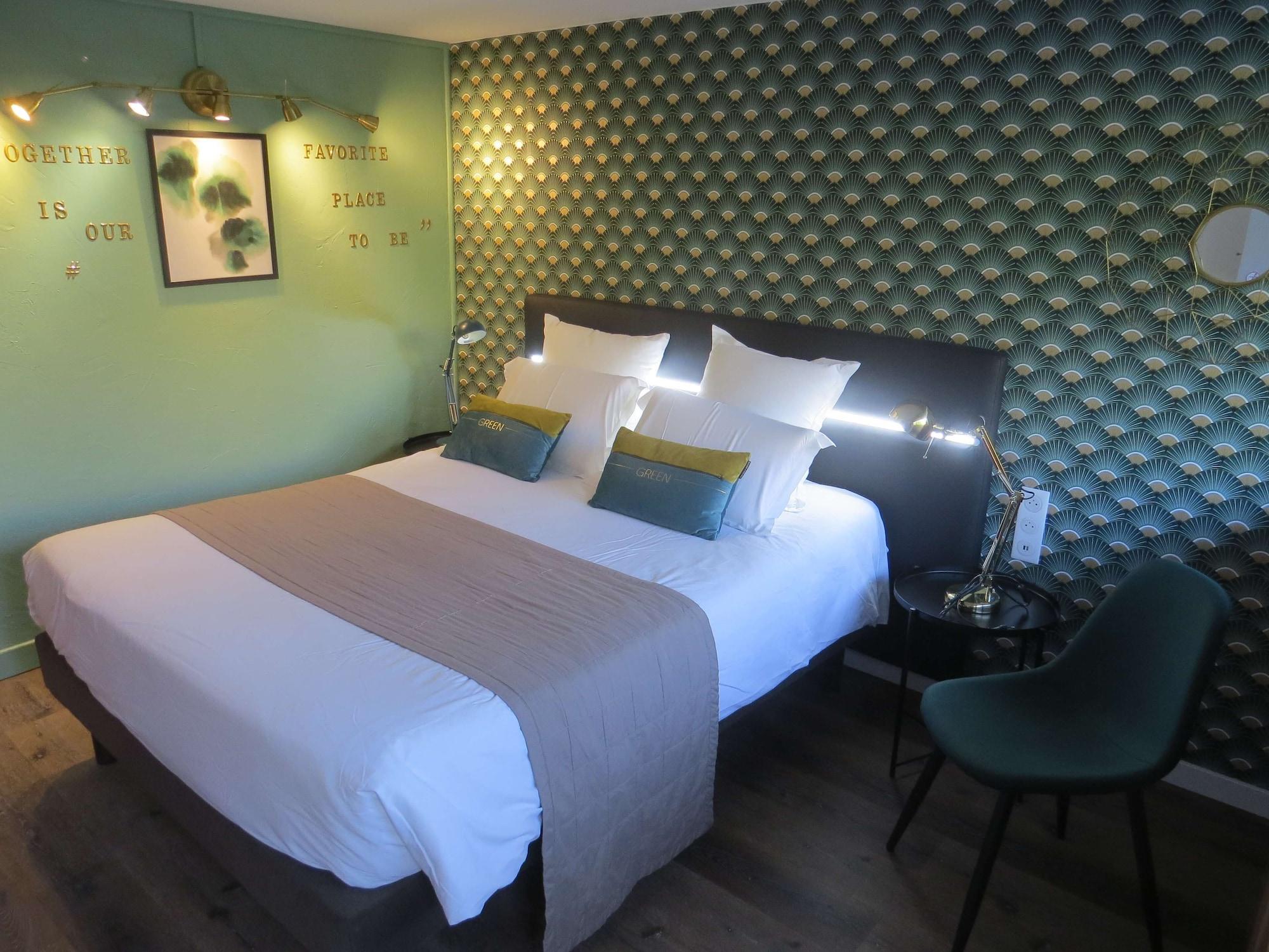 Hotel Kyriad Cap Sud Awinion Zewnętrze zdjęcie