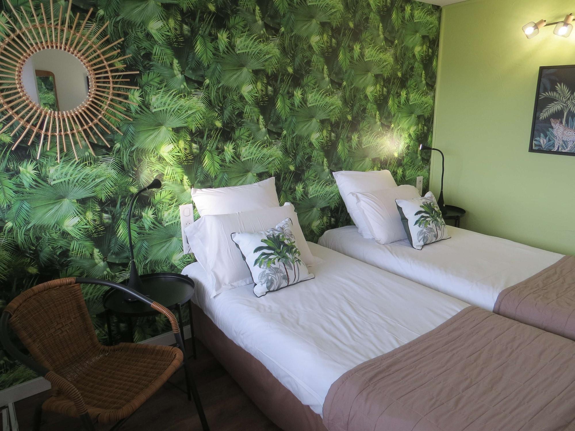 Hotel Kyriad Cap Sud Awinion Zewnętrze zdjęcie