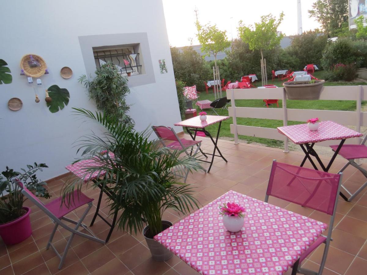 Hotel Kyriad Cap Sud Awinion Zewnętrze zdjęcie
